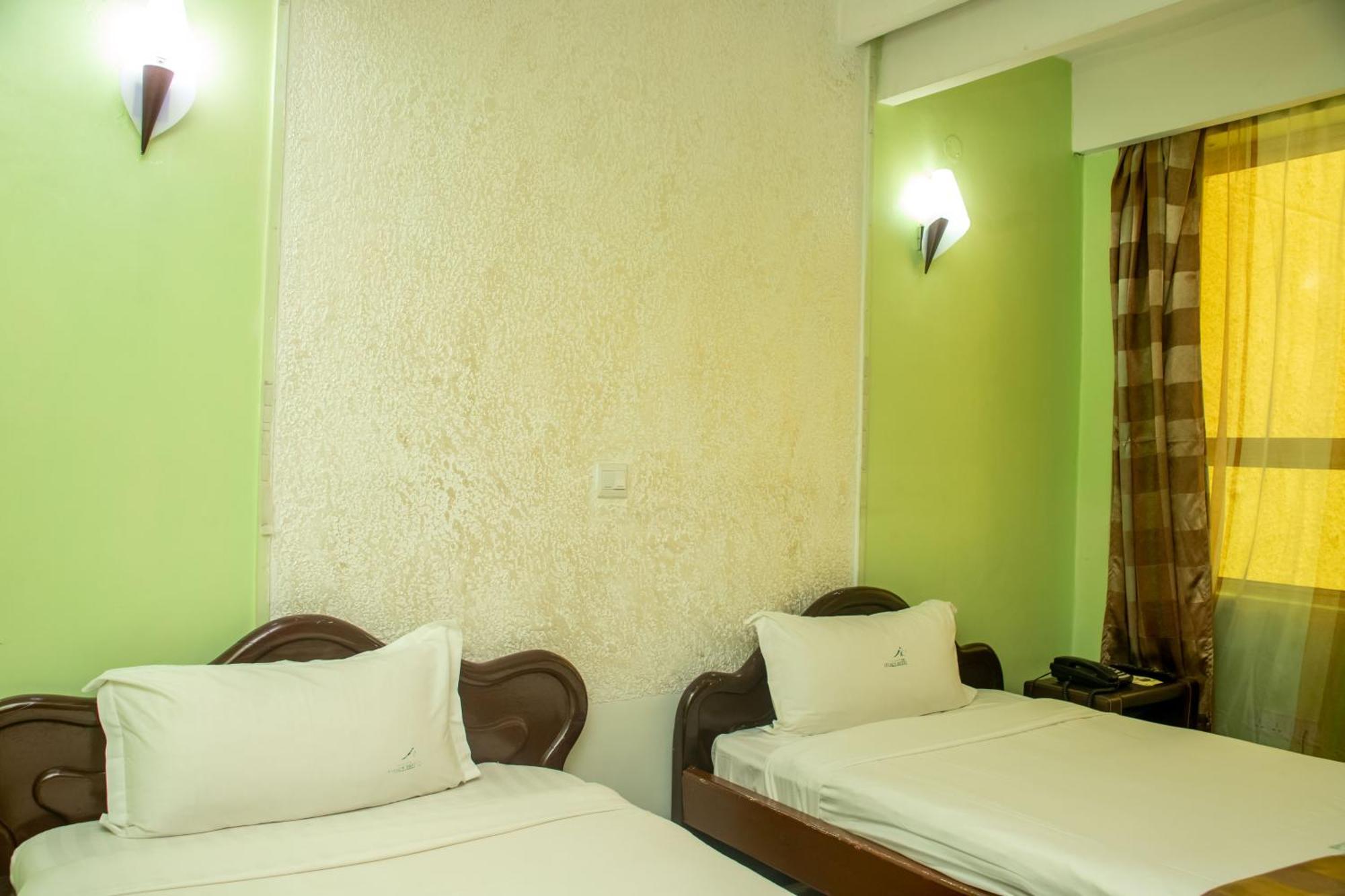 Legacy Hotel And Conference Centre Ltd 나쿠루 외부 사진